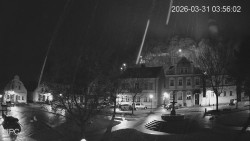 Náměstí, Hrad a Trůba