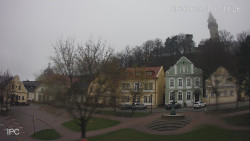 Náměstí, Hrad a Trůba