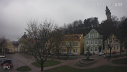 Náměstí, Hrad a Trůba