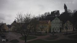 Náměstí, Hrad a Trůba