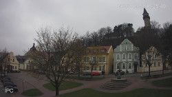 Náměstí, Hrad a Trůba