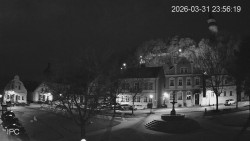 Náměstí, Hrad a Trůba