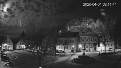 Náměstí, Hrad a Trůba