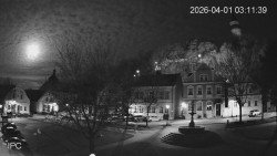 Náměstí, Hrad a Trůba