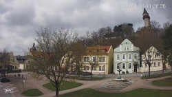 Náměstí, Hrad a Trůba