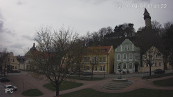 Náměstí, Hrad a Trůba