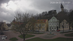 Náměstí, Hrad a Trůba