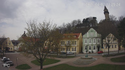 Náměstí, Hrad a Trůba