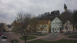 Náměstí, Hrad a Trůba