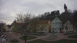 Náměstí, Hrad a Trůba