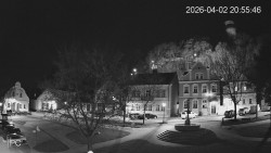 Náměstí, Hrad a Trůba