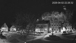 Náměstí, Hrad a Trůba