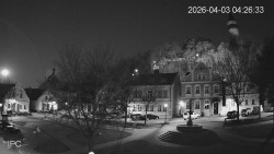 Náměstí, Hrad a Trůba