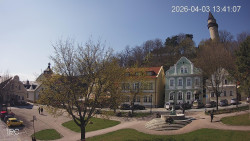 Náměstí, Hrad a Trůba