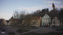 Náměstí, Hrad a Trůba