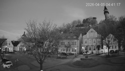 Náměstí, Hrad a Trůba