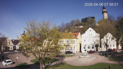 Náměstí, Hrad a Trůba