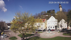 Náměstí, Hrad a Trůba