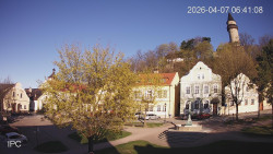 Náměstí, Hrad a Trůba