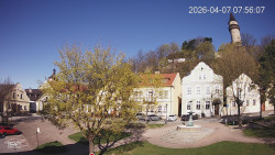 Náměstí, Hrad a Trůba