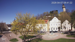 Náměstí, Hrad a Trůba