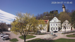 Náměstí, Hrad a Trůba