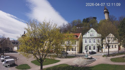 Náměstí, Hrad a Trůba