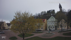 Náměstí, Hrad a Trůba