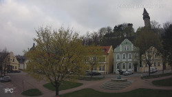 Náměstí, Hrad a Trůba