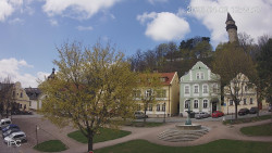 Náměstí, Hrad a Trůba