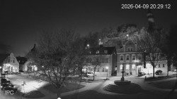 Náměstí, Hrad a Trůba