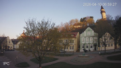 Náměstí, Hrad a Trůba