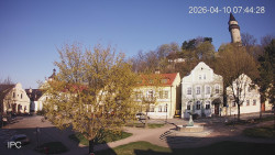 Náměstí, Hrad a Trůba