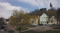 Náměstí, Hrad a Trůba