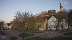 Náměstí, Hrad a Trůba