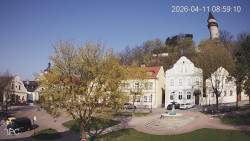 Náměstí, Hrad a Trůba