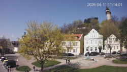 Náměstí, Hrad a Trůba
