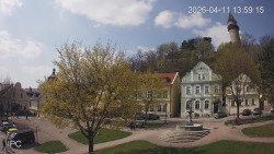 Náměstí, Hrad a Trůba