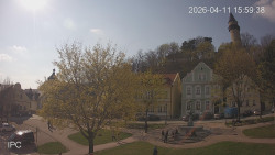 Náměstí, Hrad a Trůba