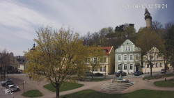 Náměstí, Hrad a Trůba