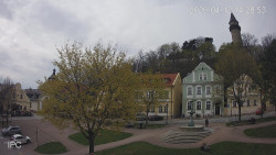 Náměstí, Hrad a Trůba