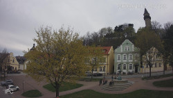 Náměstí, Hrad a Trůba