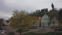 Náměstí, Hrad a Trůba