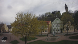 Náměstí, Hrad a Trůba