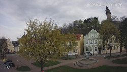 Náměstí, Hrad a Trůba