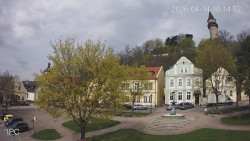 Náměstí, Hrad a Trůba