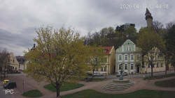 Náměstí, Hrad a Trůba