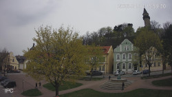 Náměstí, Hrad a Trůba