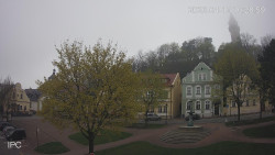 Náměstí, Hrad a Trůba