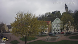 Náměstí, Hrad a Trůba